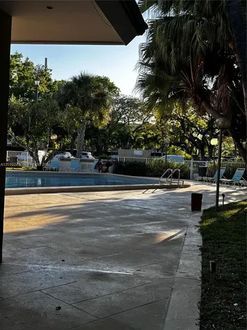 7705 Camino Real Miami FL 33143