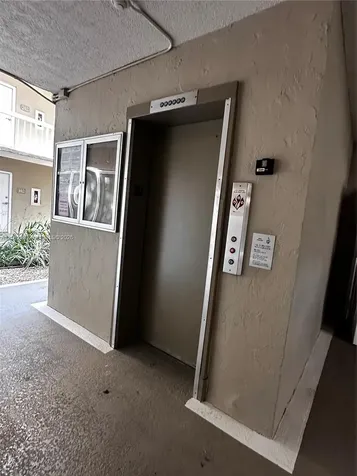 7705 Camino Real Miami FL 33143