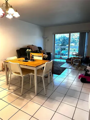 7705 Camino Real Miami FL 33143