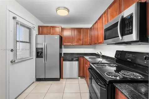 3401 N Country Club Drive Aventura FL 33180