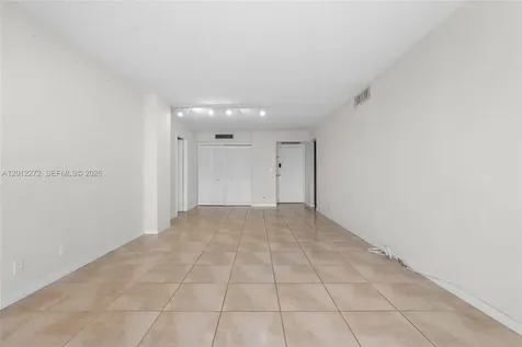 3401 N Country Club Drive Aventura FL 33180