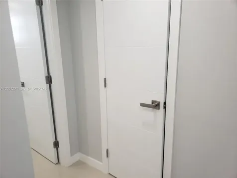 4700 Washington Street Hollywood FL 33021