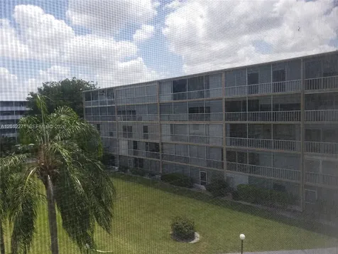 4700 Washington Street Hollywood FL 33021