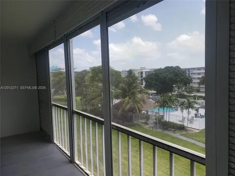 4700 Washington Street Hollywood FL 33021