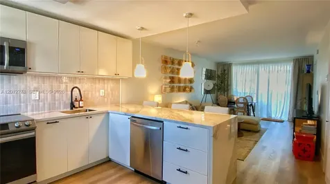 1331 Lincoln Road Miami Beach FL 33139