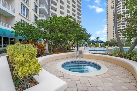 888 Brickell Key Drive Miami FL 33131
