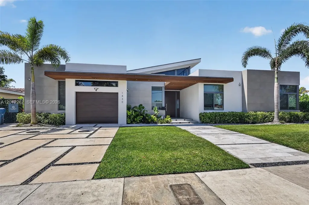 1830 NE 193rd Street Miami FL 33179