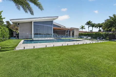 1830 NE 193rd Street Miami FL 33179