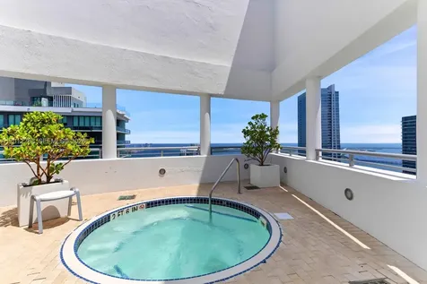 60 SW 13th Street Miami FL 33130