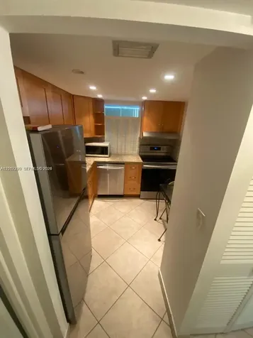 17570 Atlantic Boulevard Sunny Isles Beach FL 33160