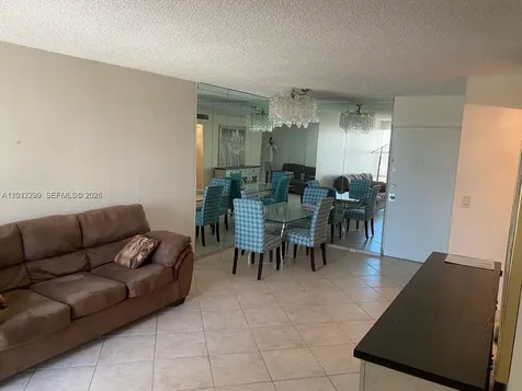 17570 Atlantic Boulevard Sunny Isles Beach FL 33160