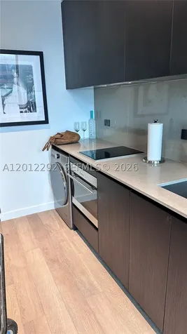 20 NE 11 Miami FL 33132