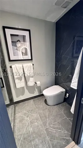 20 NE 11 Miami FL 33132