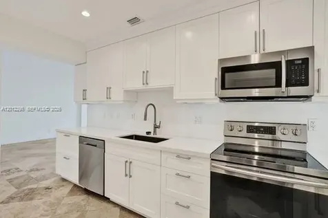 90 Edgewater Coral Gables FL 33133