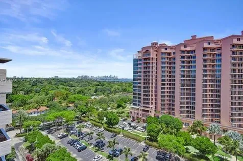 90 Edgewater Coral Gables FL 33133
