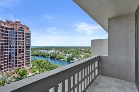 90 Edgewater Coral Gables FL 33133
