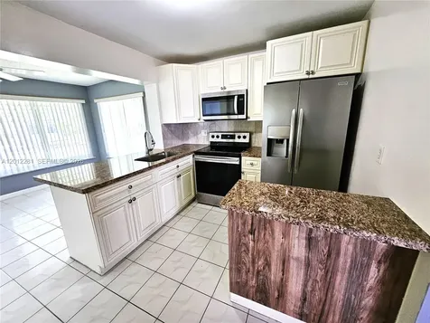 1040 NW 73rd Terrace Margate FL 33063