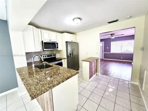 1040 NW 73rd Terrace Margate FL 33063