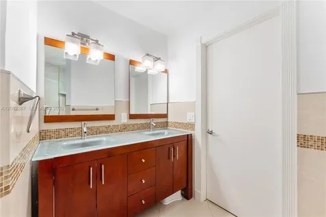 8763 SW 61st Place Pinecrest FL 33156
