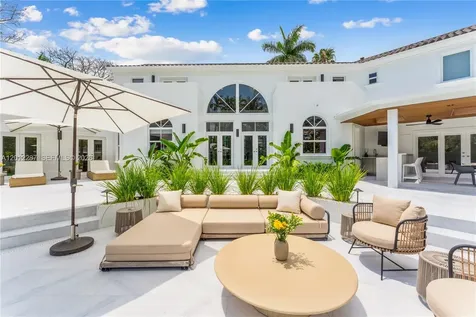 8763 SW 61st Place Pinecrest FL 33156