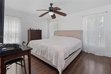 8895 SW 184th Terrace Cutler Bay FL 33157