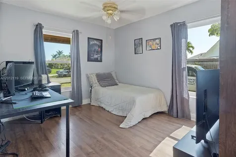 8895 SW 184th Terrace Cutler Bay FL 33157