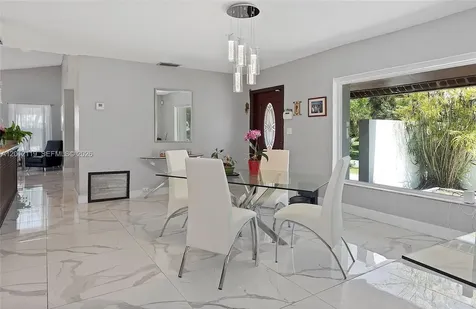 8895 SW 184th Terrace Cutler Bay FL 33157
