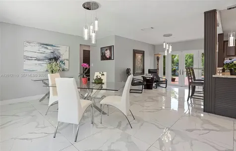 8895 SW 184th Terrace Cutler Bay FL 33157
