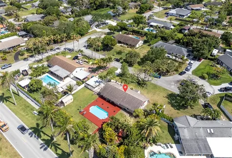 8895 SW 184th Terrace Cutler Bay FL 33157