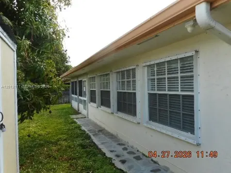 9351 NW 35th Place Sunrise FL 33351
