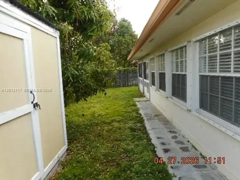 9351 NW 35th Place Sunrise FL 33351