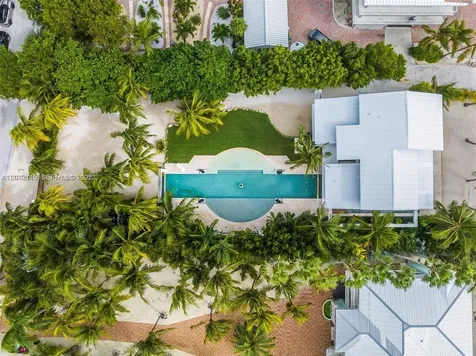 60 Ocean Front Drive Key Largo FL 33037