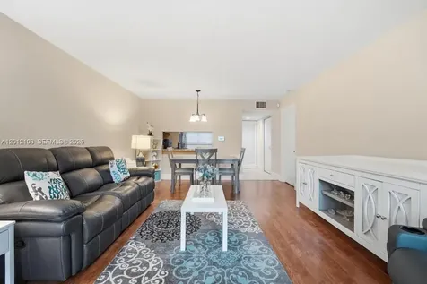 8826 W Mcnab Road Tamarac FL 33321