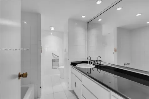 200 Ocean Lane Drive Key Biscayne FL 33149