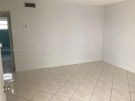 2079 NE 167th Street North Miami Beach FL 33162