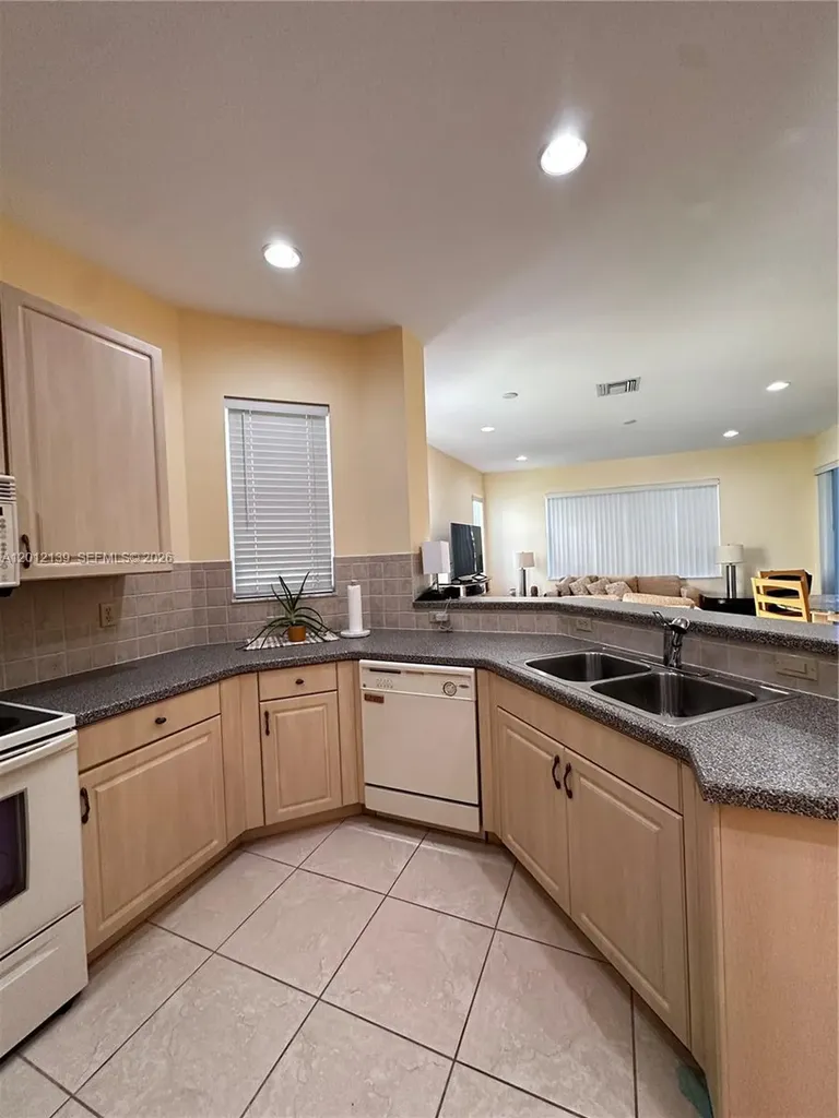 606 Mariner Bay Boulevard Fort Pierce FL 34949