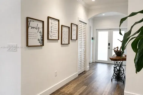 15562 SW 177th Terrace Miami FL 33187