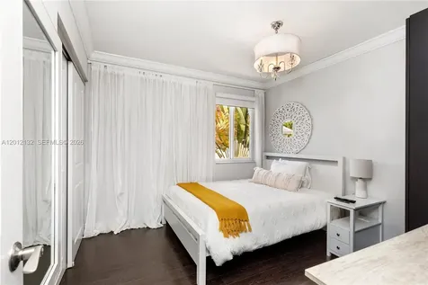 6414 SW 114th Place Miami FL 33173