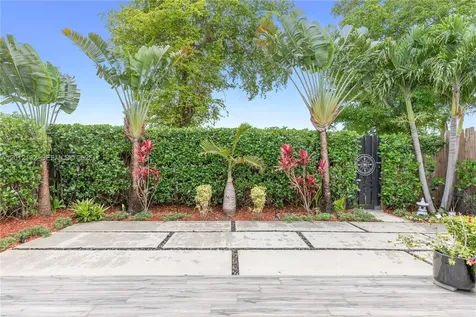 6414 SW 114th Place Miami FL 33173