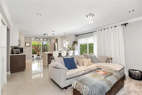 6414 SW 114th Place Miami FL 33173