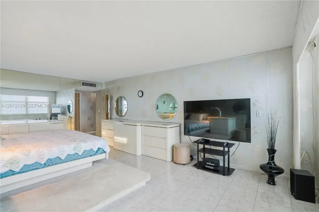 2751 S Ocean Drive Hollywood FL 33019
