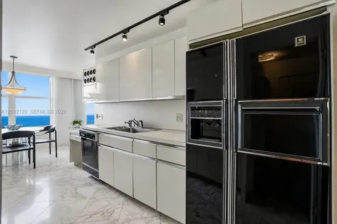 2751 S Ocean Drive Hollywood FL 33019