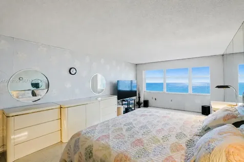 2751 S Ocean Drive Hollywood FL 33019