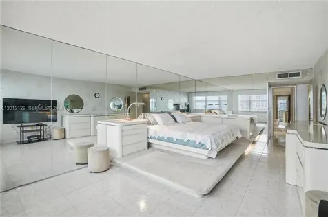 2751 S Ocean Drive Hollywood FL 33019