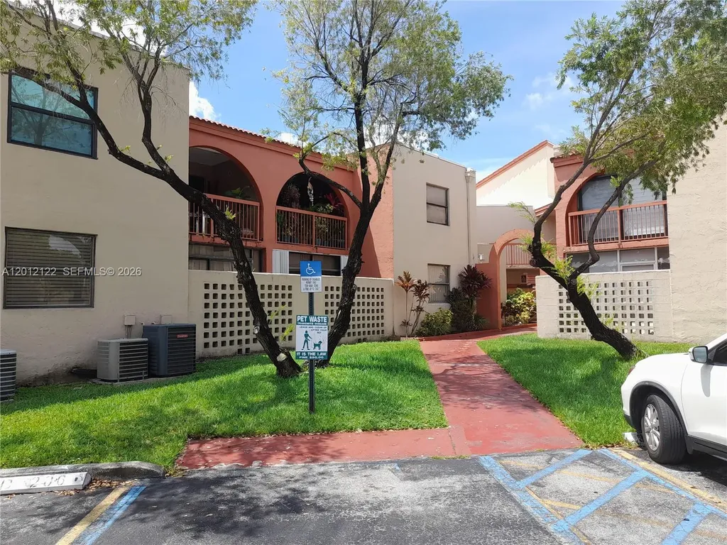 10245 NW 9th St Circle Miami FL 33172