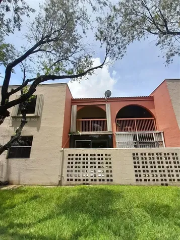 10245 NW 9th St Circle Miami FL 33172