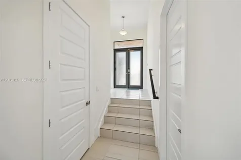 7635 NW 103rd Place Doral FL 33178