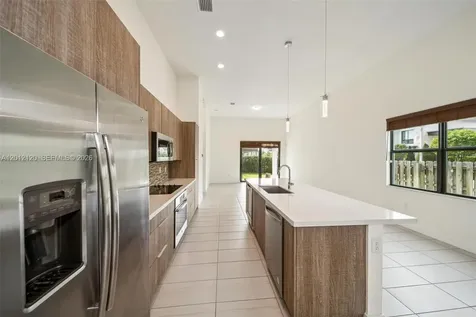 7635 NW 103rd Place Doral FL 33178