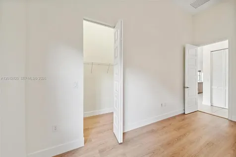 7635 NW 103rd Place Doral FL 33178