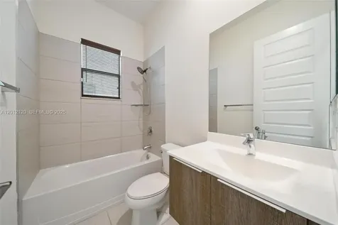 7635 NW 103rd Place Doral FL 33178